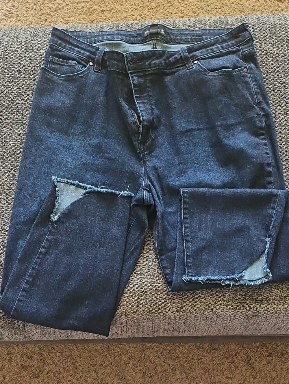 Susan Graver Dark Blue Distressed Ankle Jeans